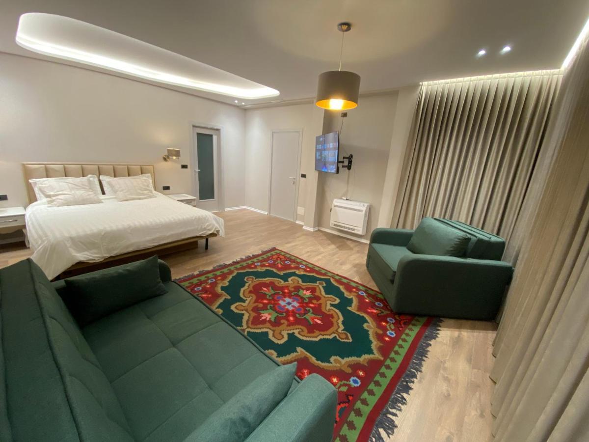 Vila-amo, Suites&rooms In Center * Tirana